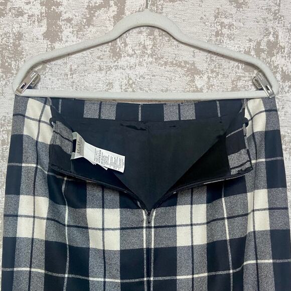 Max Mara Virgin Wool Check Belted Midi Skirt with Zip Detail in Black/White - Picture 4 of 5